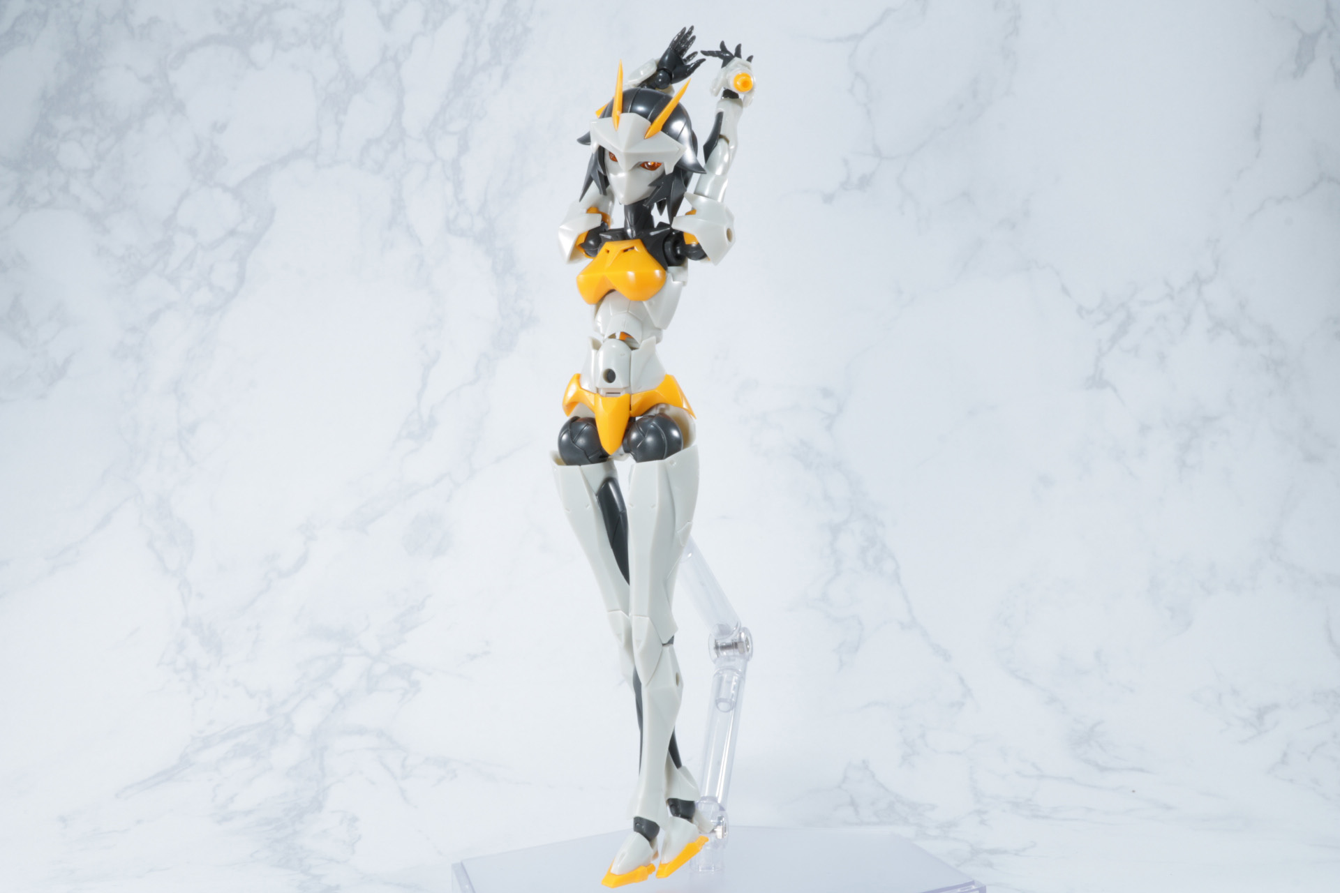 I字バランスの際に足を抱える動作もできる