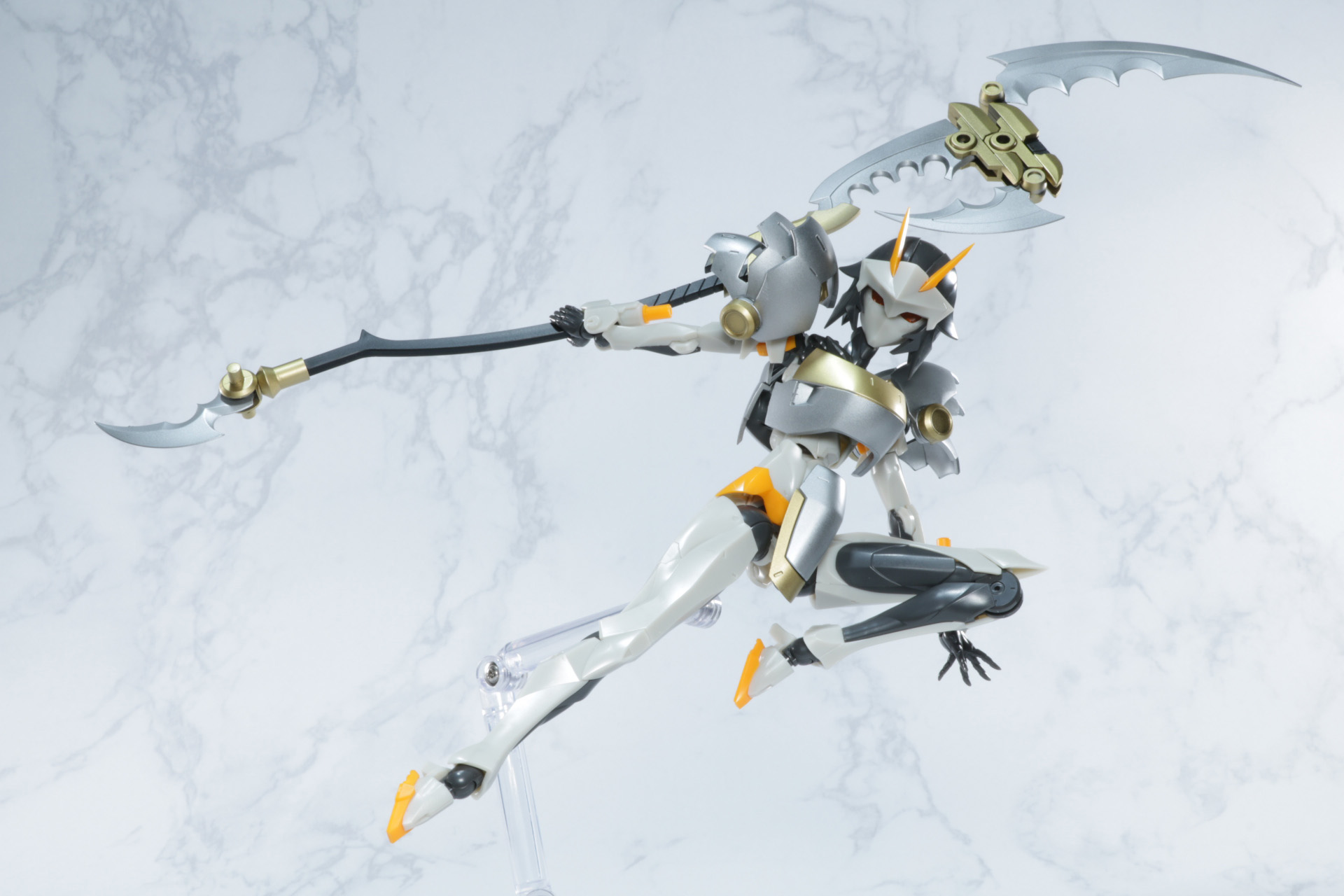 長柄の武器も軽々と操る爽快なアクションがカッコいい