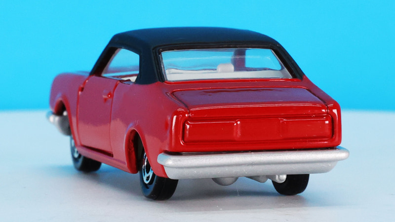 センターピラーのない、流麗であり爽快さも持ち合わせているスタイリング