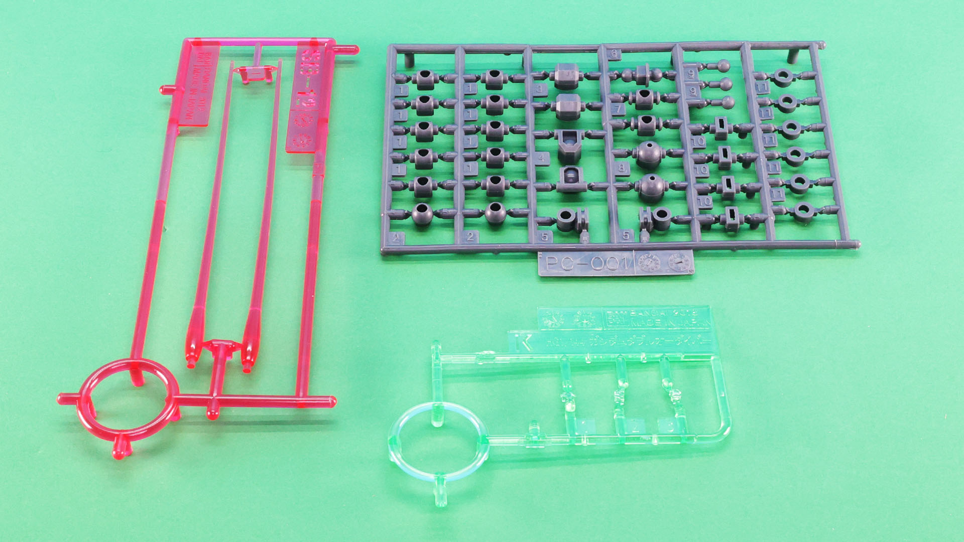 K:クリアーパーツ、SB-12ビームサーベル、PC-001ポリパーツ