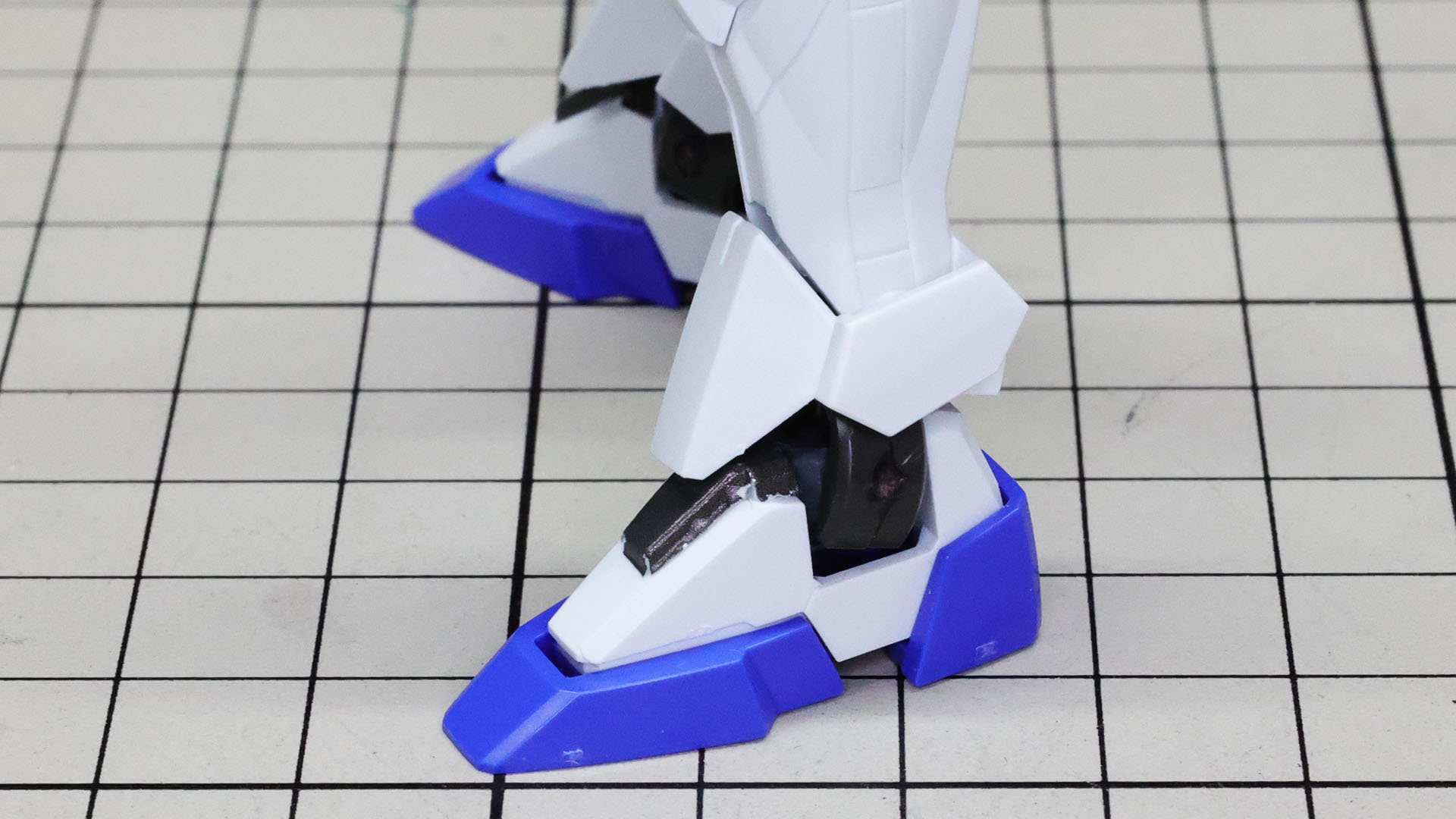 甲の部分にはシールでのメカフレームカラー再現があります