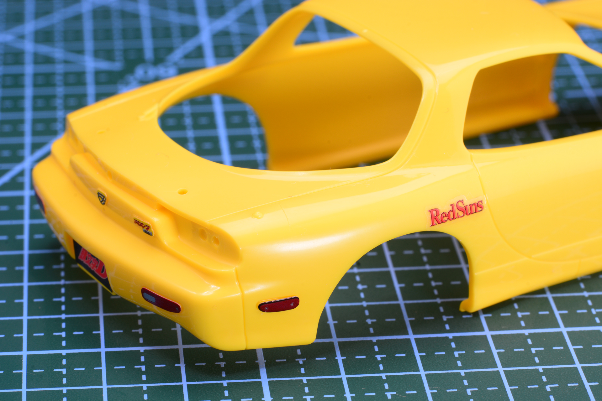 レッドサンズのステッカーも再現