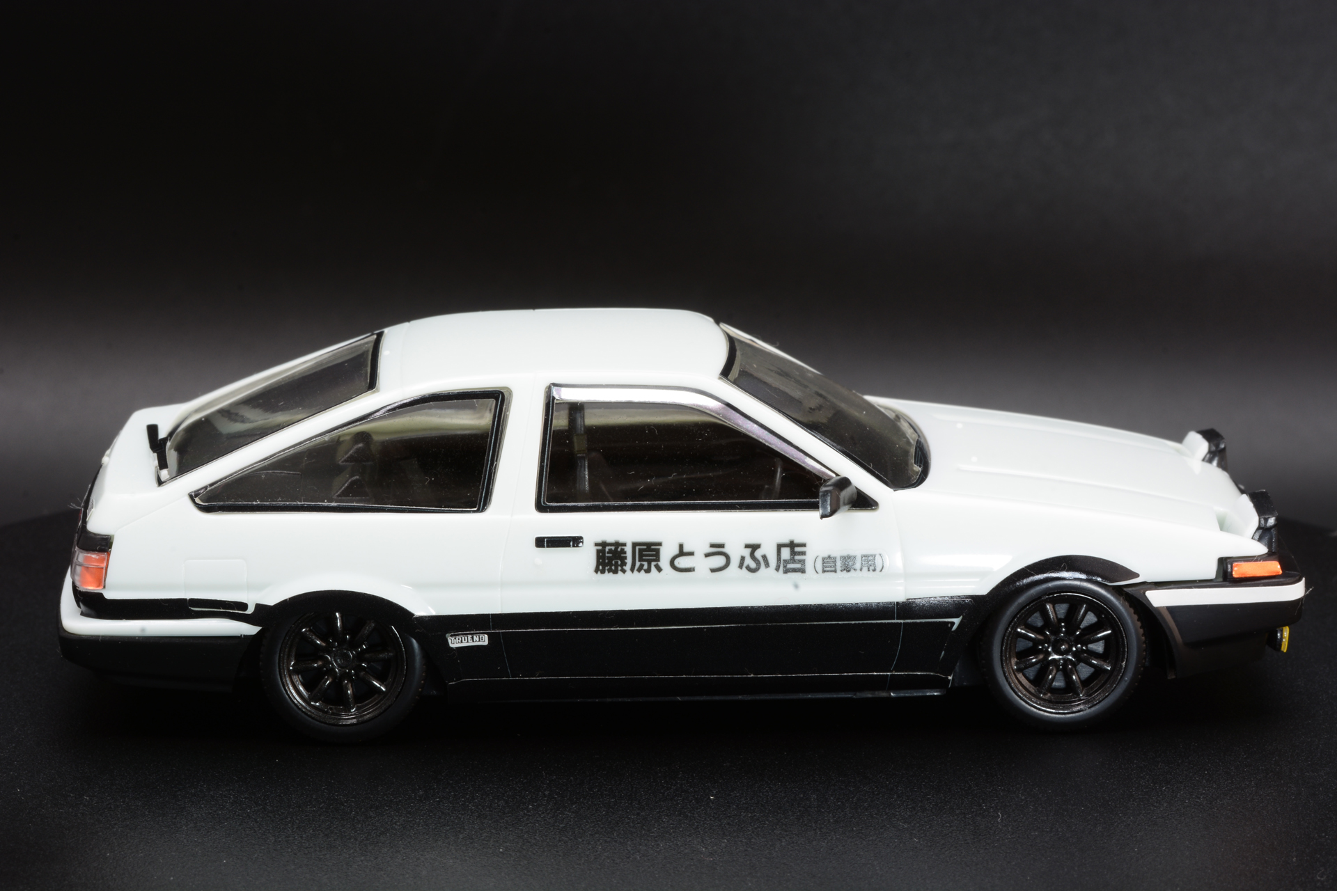 このクルマが様々なライバルを撃破していくのが楽しいのだ