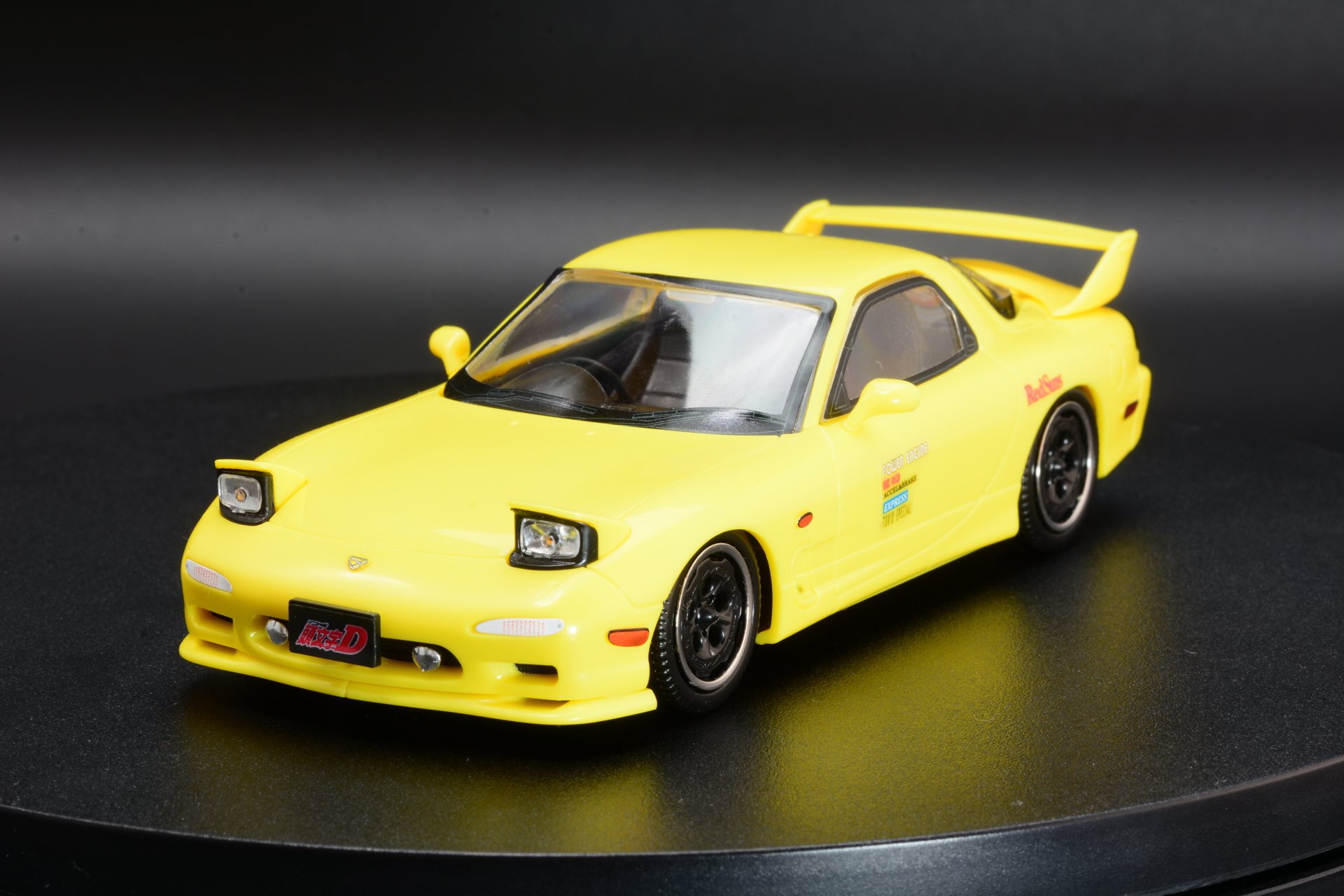 黄色のボディカラーは印象的だ