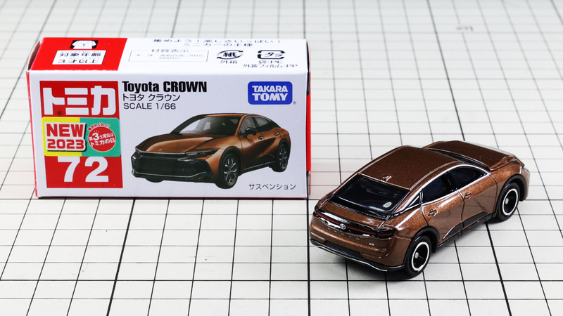 初回特別仕様：ブラック／レッド