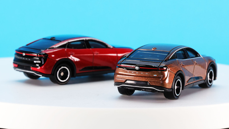 バイカラーの塗分けはルーフもブラックに！