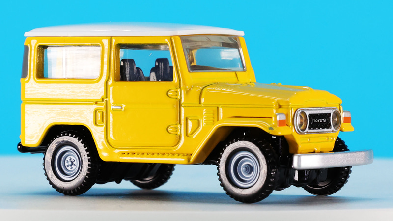 鮮やかなレッドが素敵な発売記念仕様版！