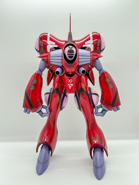特別企画】「マクロス」よりプラモデル「クァドラン・ロー