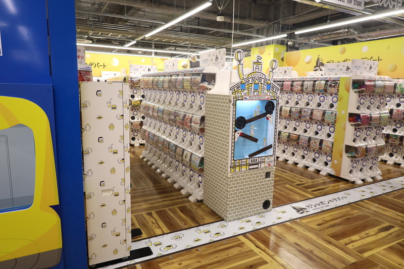 トレカコーナーは6階のアミューズメントフロアに用意されている