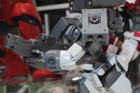 特別企画】【ガンダムベース撮り下ろし】「デミシリーズの戦闘特