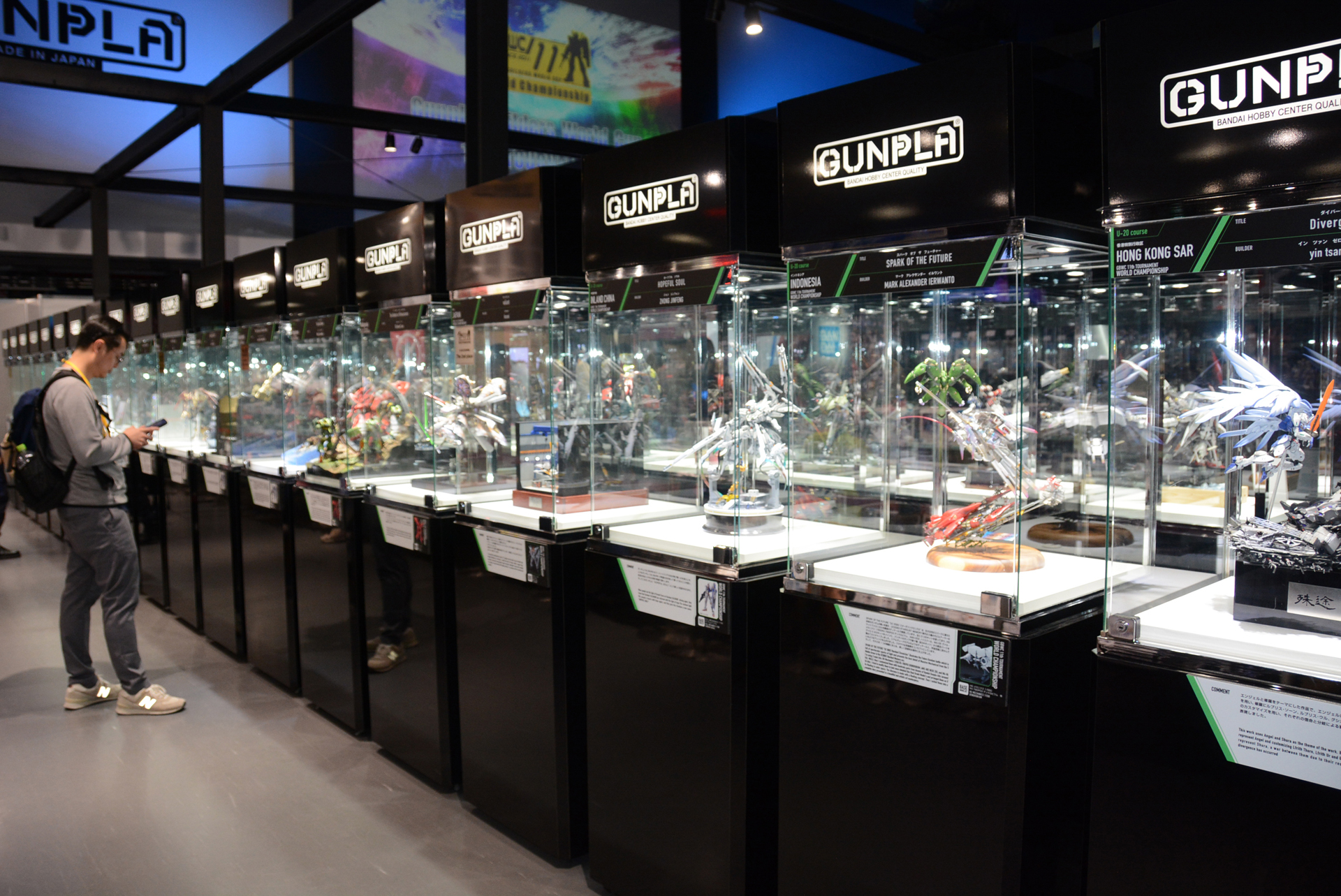 ファイナリストの作品展示は1月も行われる