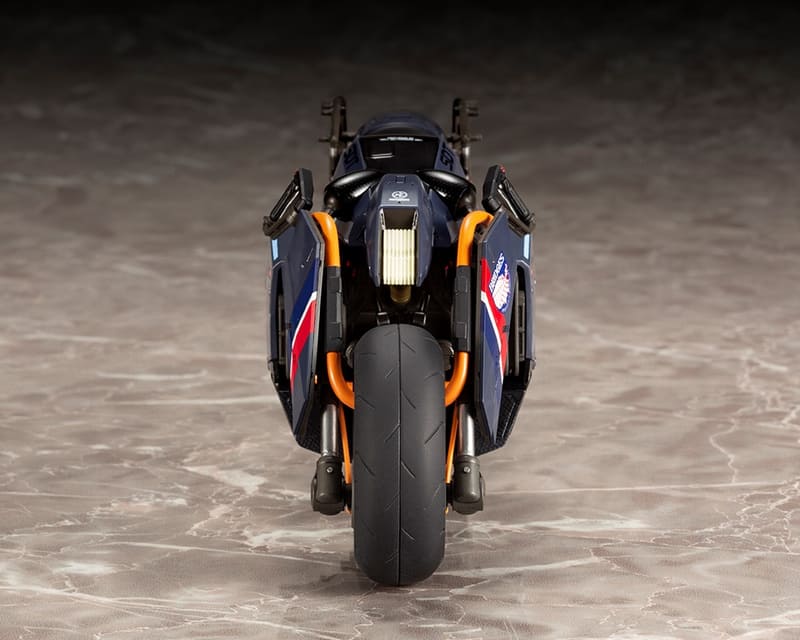 別売りの「ルーデンス」を搭乗可能