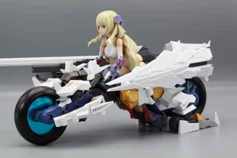 ミキシング塗装完成品 鉄槍騎士 美プラ ミキシング塗装完成品 鉄槍騎士