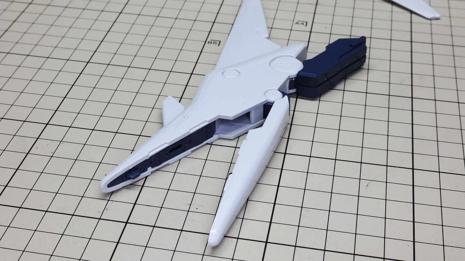 モビルスーツさえも掴めてしまう巨大なクローが完成です