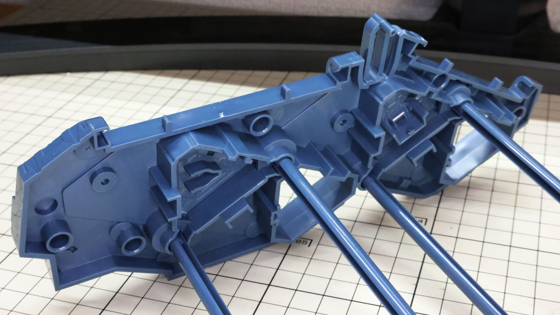 似たようなスロットですが中に入れられる装備は違います