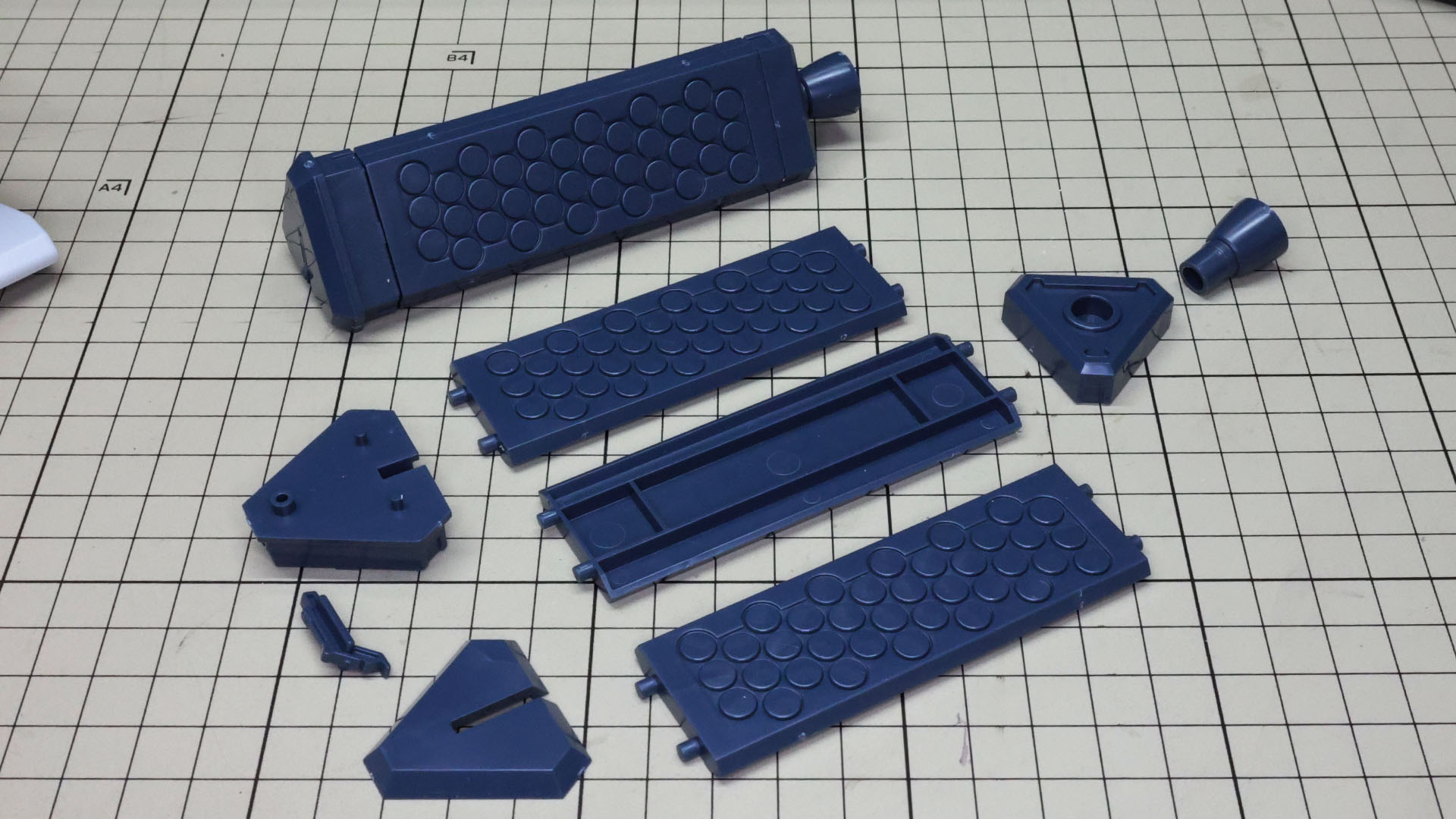 マイクロミサイルを組んでいきます。全2基作ります