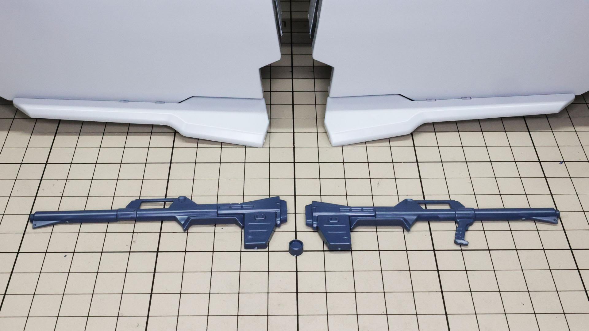 このキットには後にガンダムマークIIが装備するバズーカが付属しています