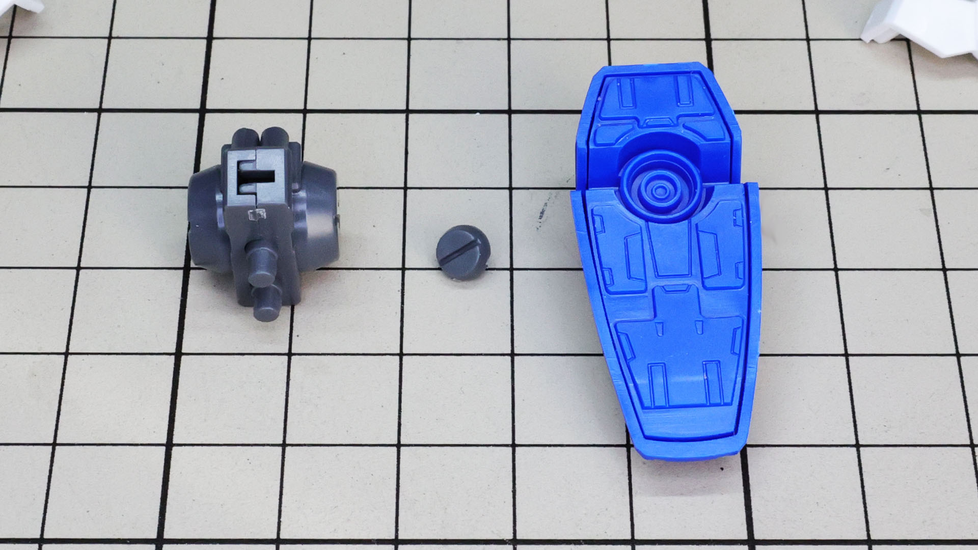 ソール裏にはバーニアのモールドがあります