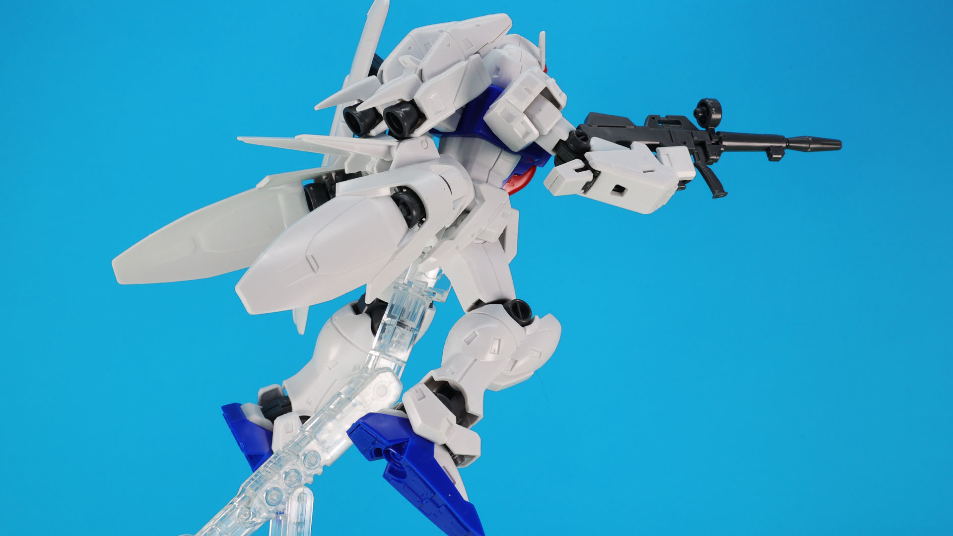 テールバインダーは羽のようでもあります