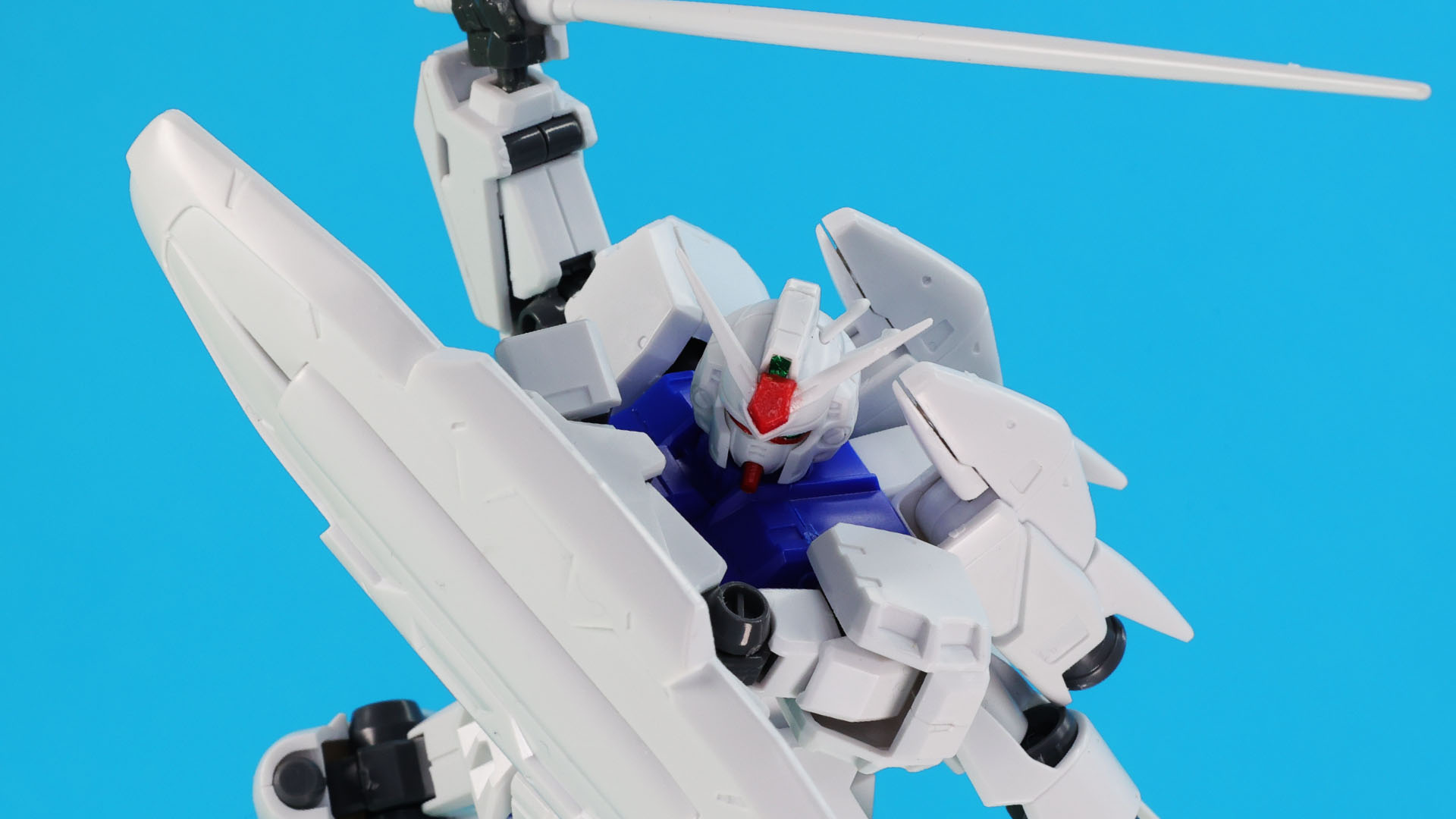 フォールディング・アームで腕のリーチを稼ぐ！