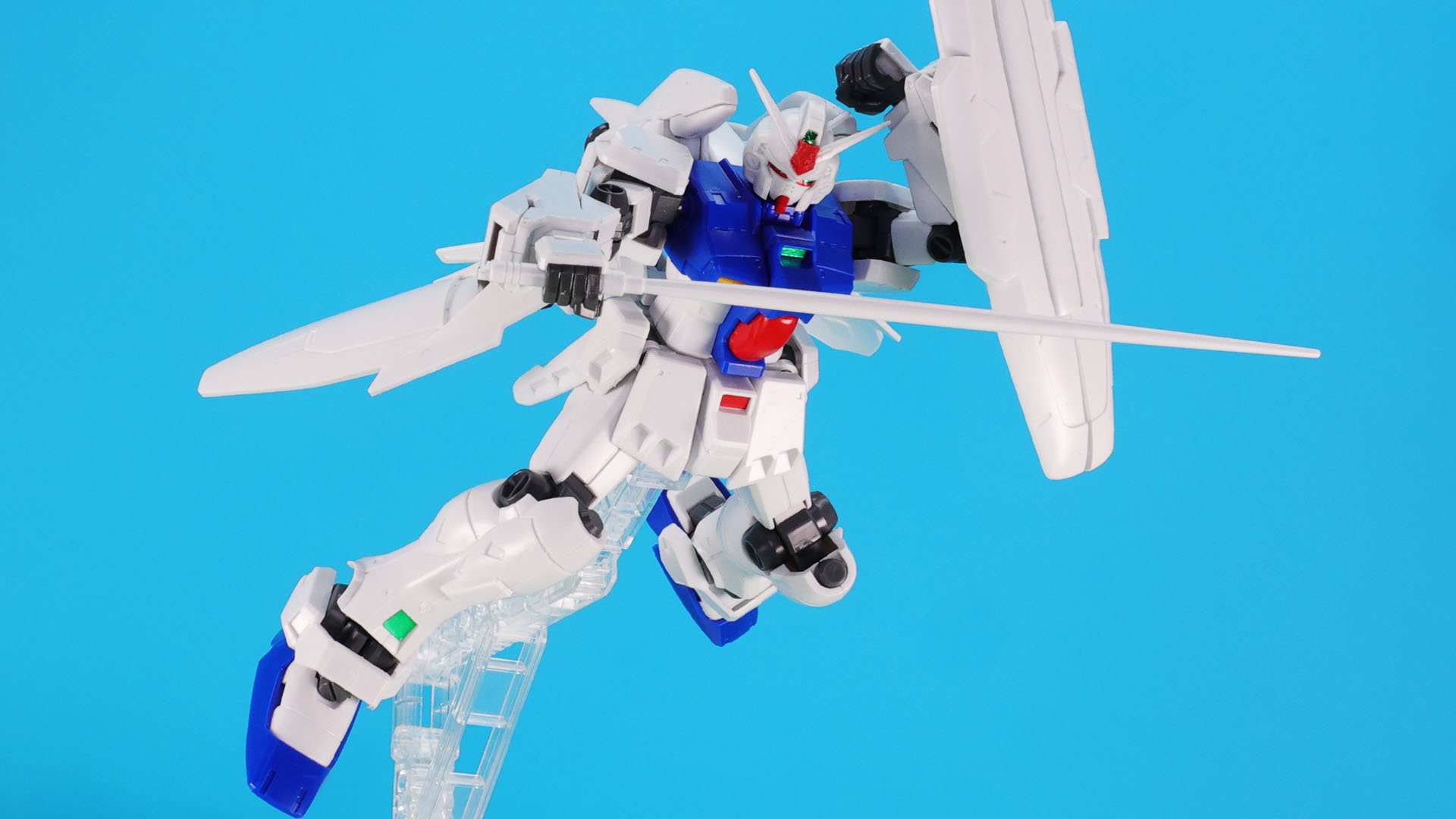 フォールディング・アームで腕のリーチを稼ぐ！