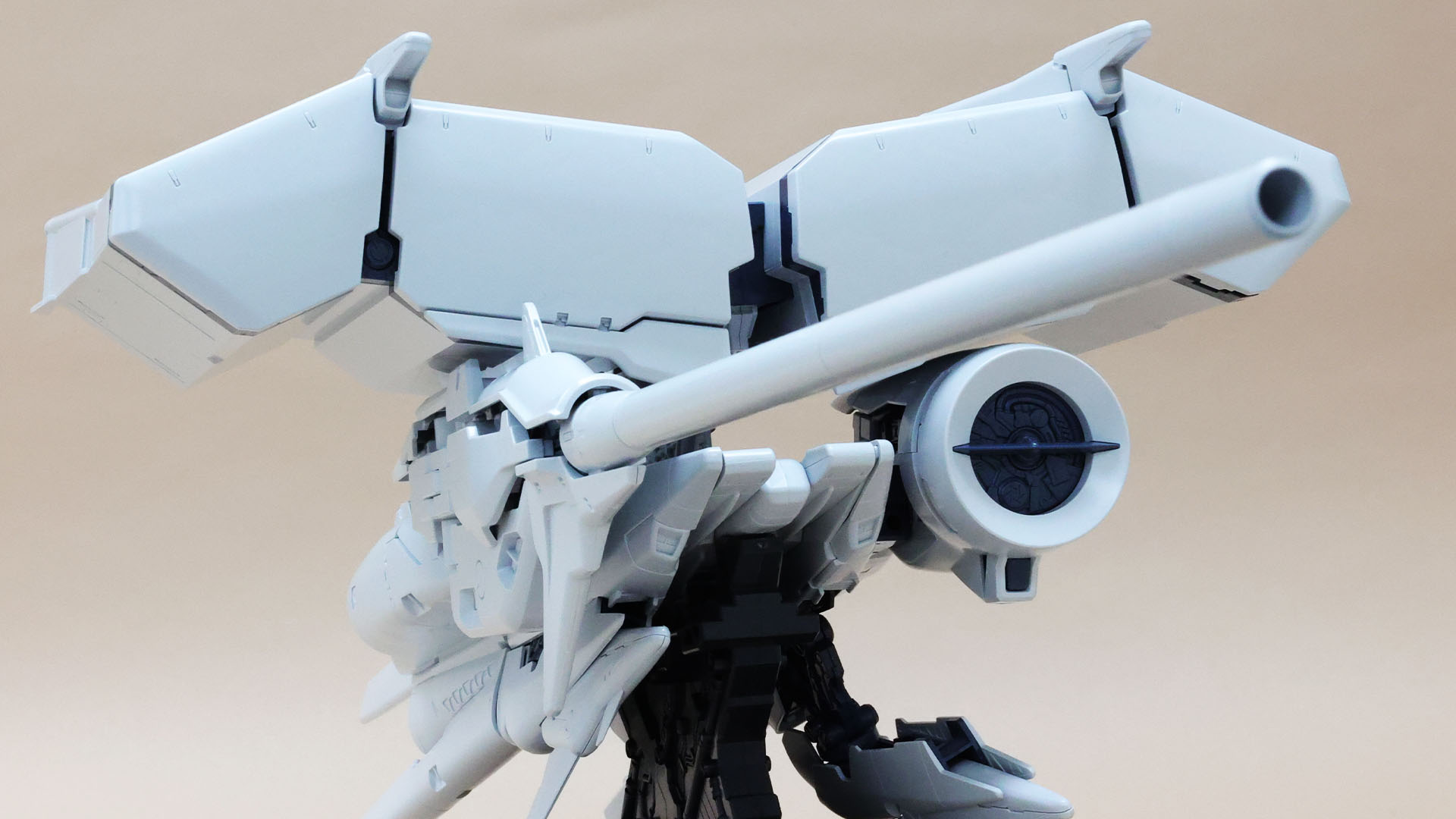 とてつもなく長いメガ・ビーム砲