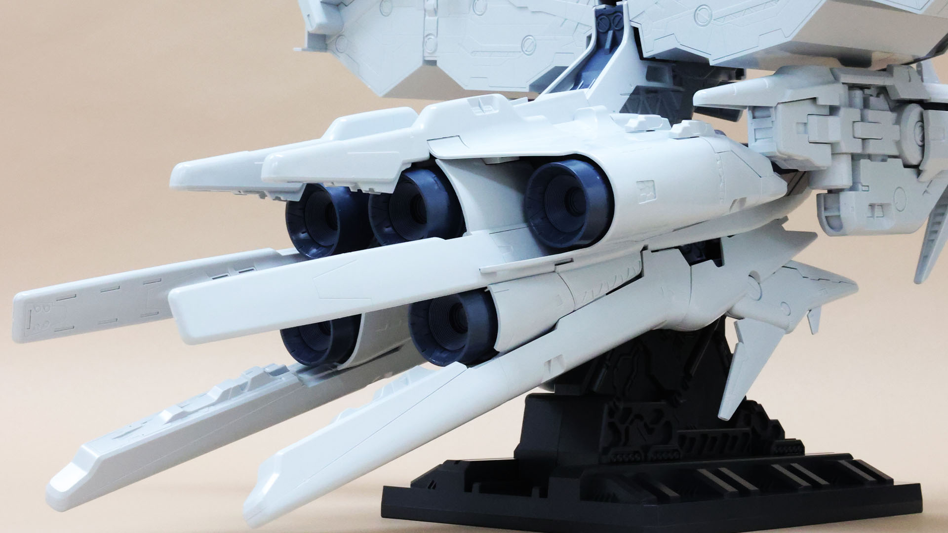 ロケットのプロペラントや各部用エネルギーも想像をはるかに超える量を搭載してそうです