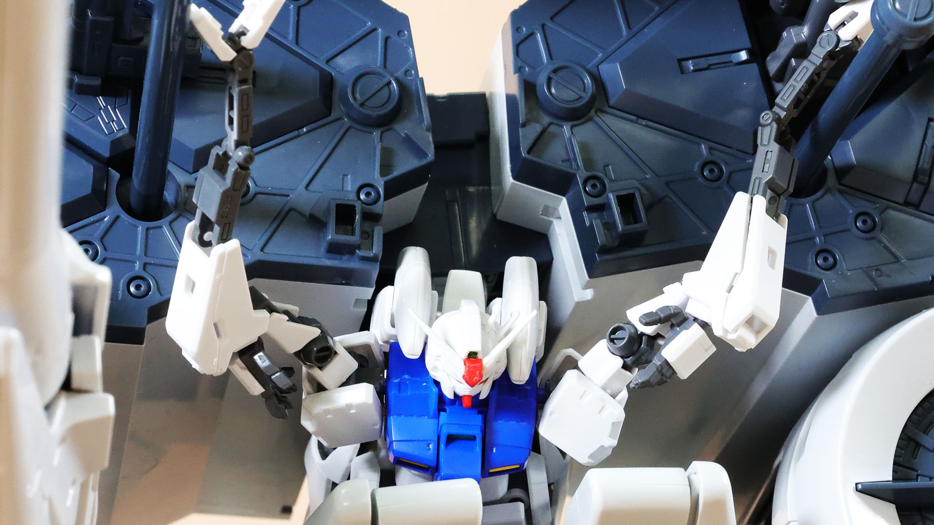 コンテナにはフォールディング・バズーカが！