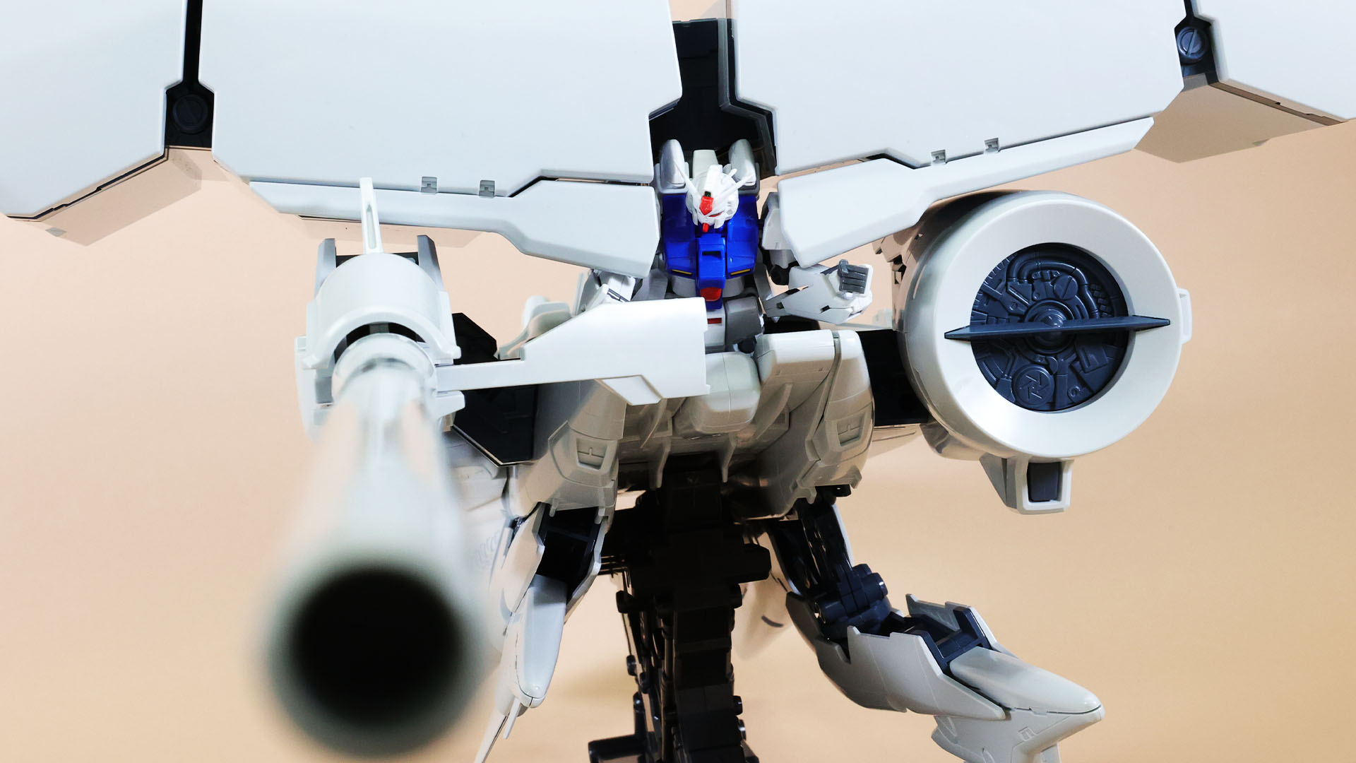 ガトーのノイエ・ジールを狙う！