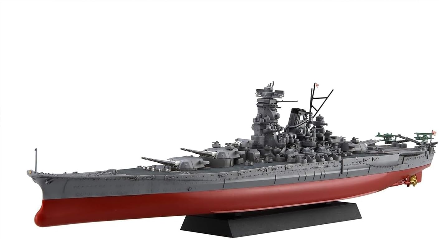 「1/700 艦NX1EX-3 日本海軍戦艦 大和 特別仕様（黒甲板）」の完成写真。戦前日本の技術の集大成が簡単に制作可能です。