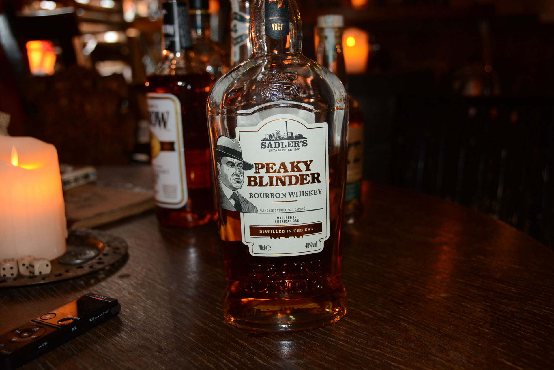ギャング時代が舞台のドラマにちなんだウイスキー「Sadler's Peaky Blinder」