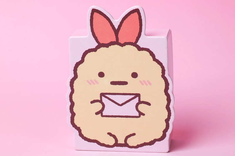 キャラクターケースには、「えびふらいのしっぽ」が描かれている