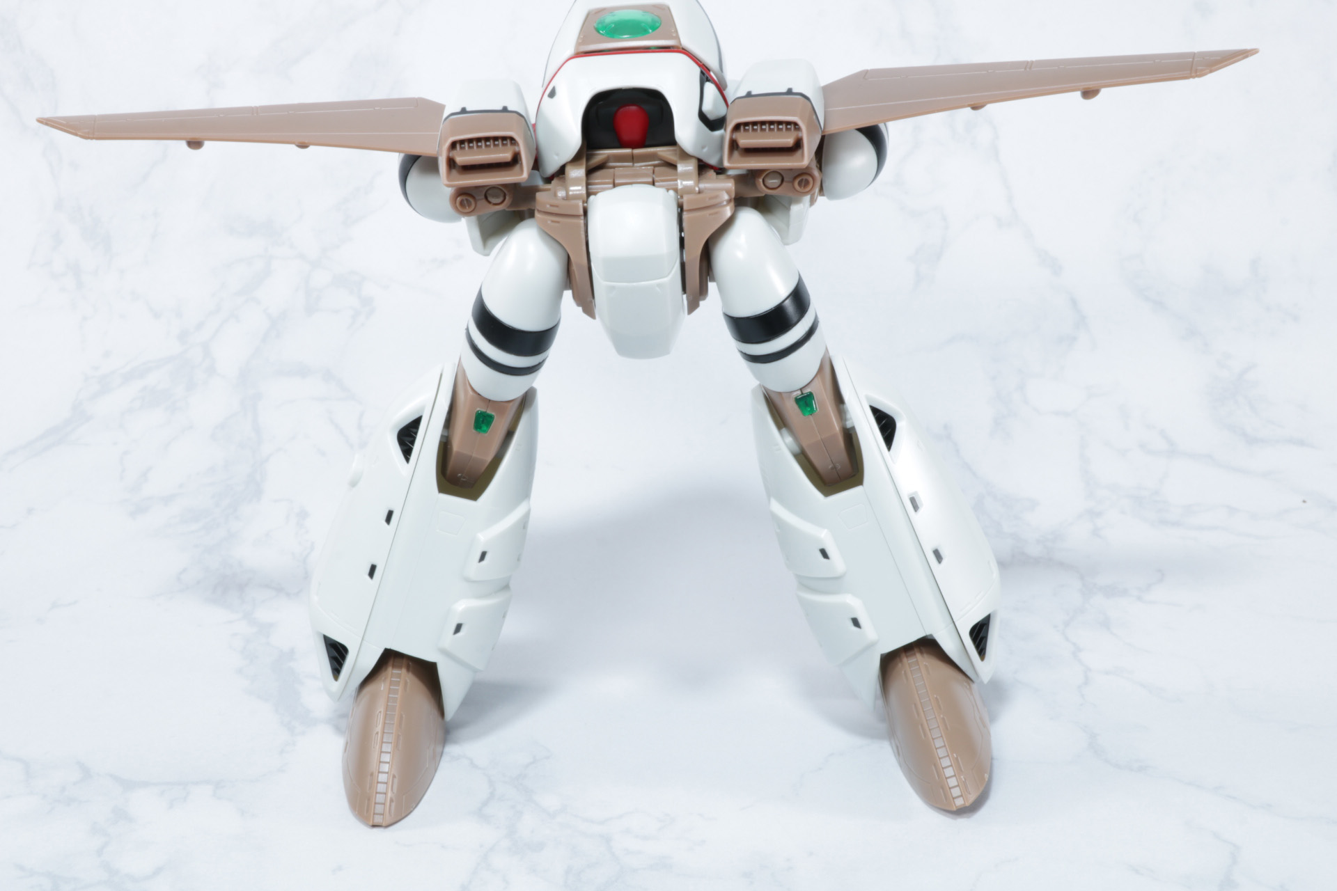 脚部の位置を揃える