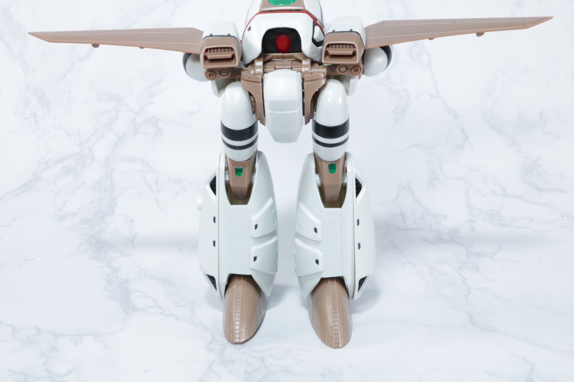 脚部の位置を揃える