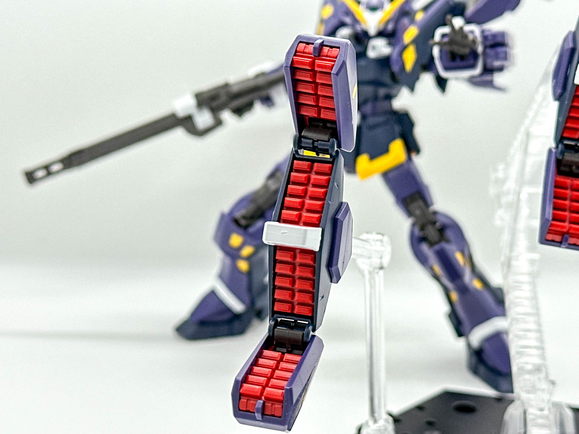 マルチトレース・ミサイルは弾頭のレッド部分がアクセントカラーになっています。