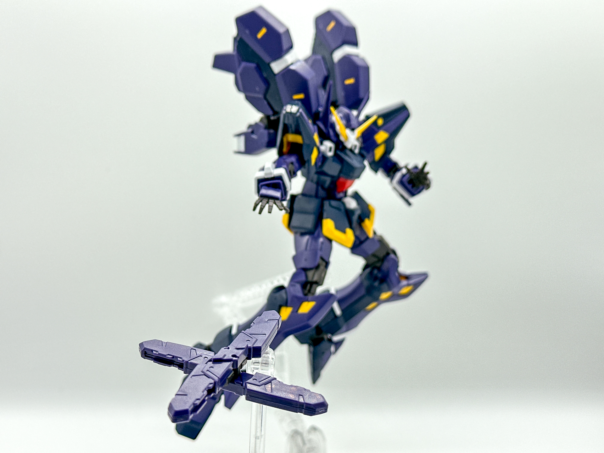 ファング・スラッシャーはスタンドのアームを使用することで投擲状態を再現できます。