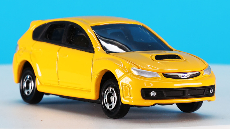 GRB型でイエローのボディーカラーがまぶしい歴代名車版！