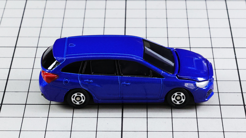 リア：ハッチバックスタイルでスタイルとユーティリティも充実しています