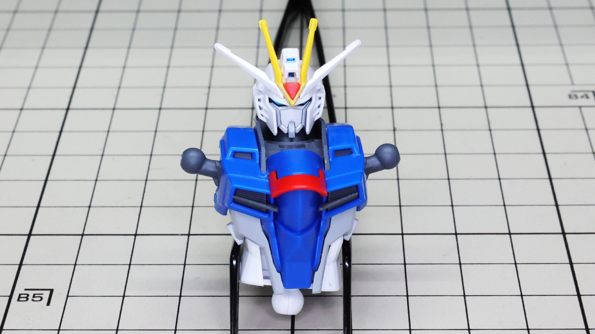 頭部もドッキングさせました。これはかっこいい！