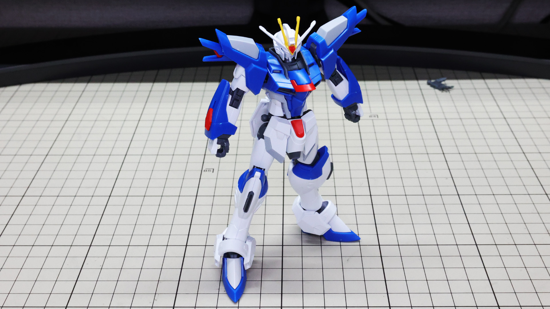 上半身とドッキングしてライジングフリーダムガンダム本体が完成！