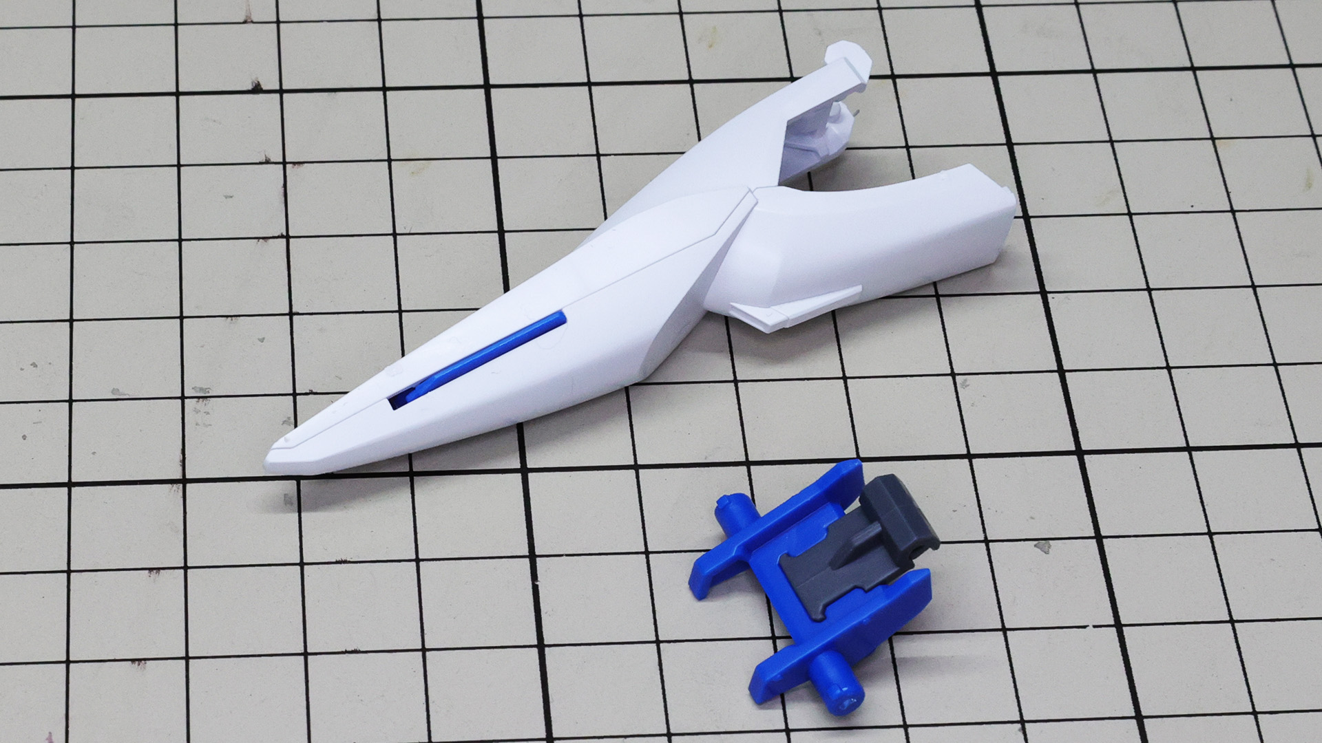 小さいウイングは収納されます