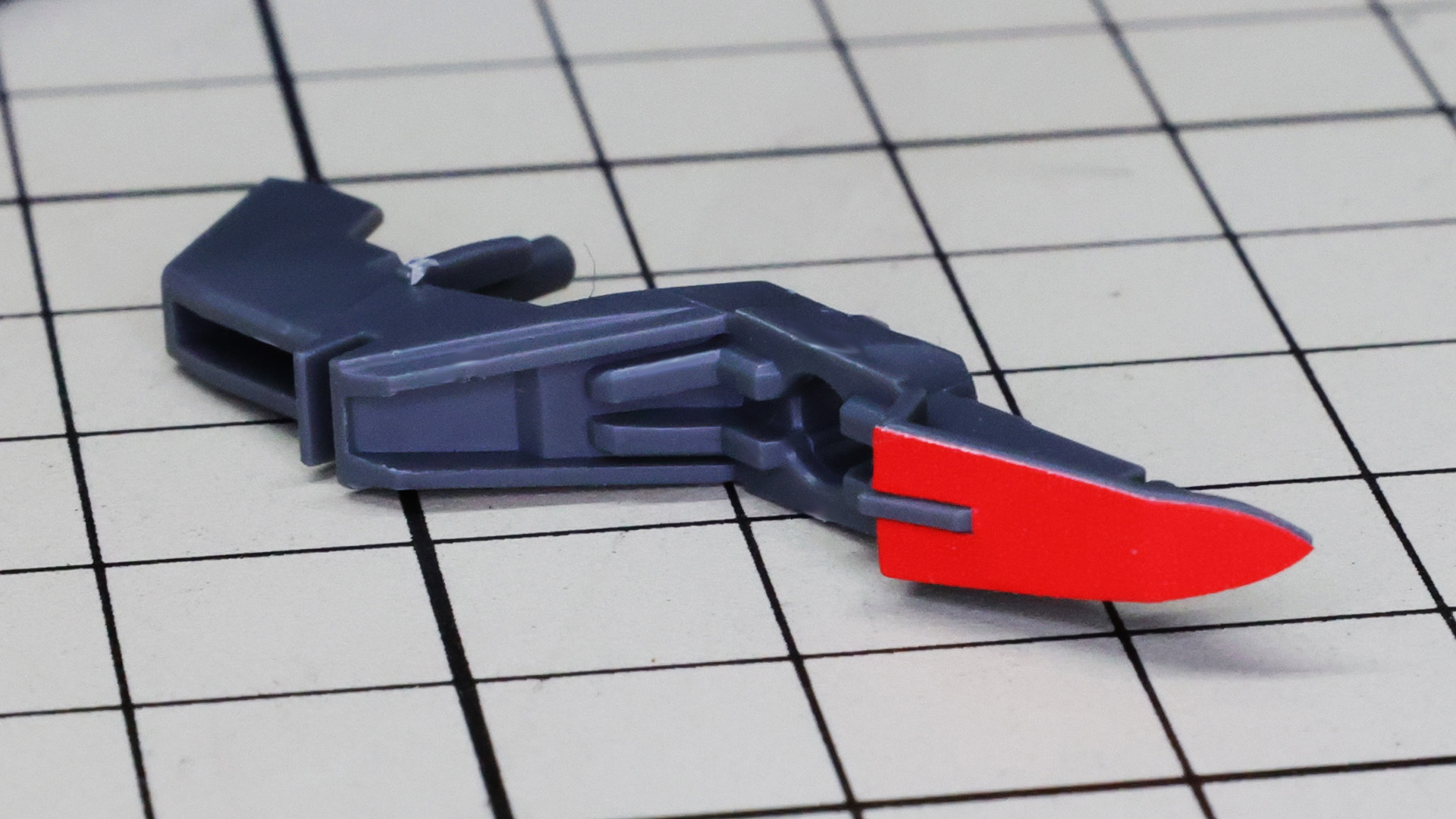 先端にはシールでのカラー再現があります