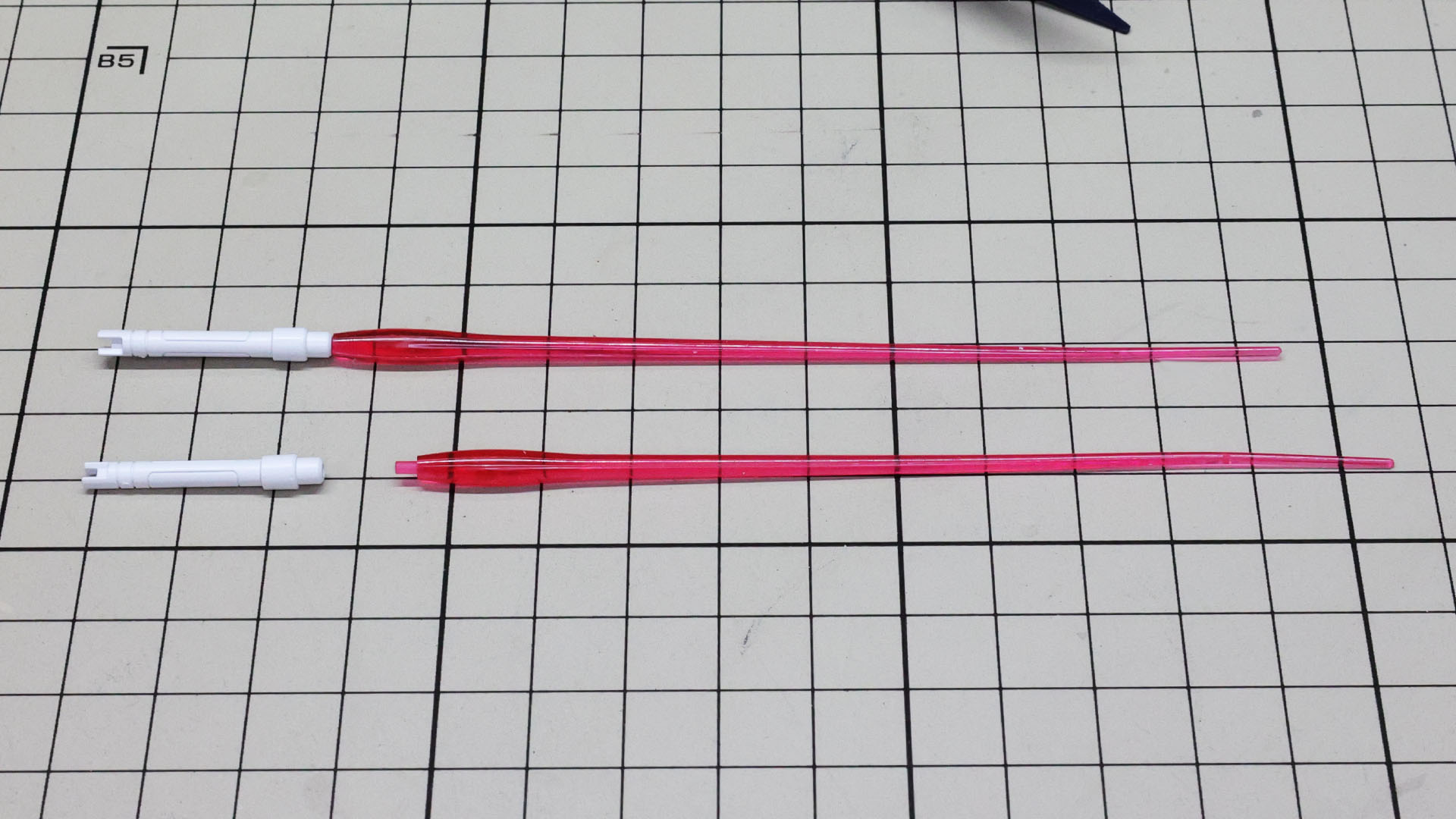 ビームサーベル刃は2本付属します