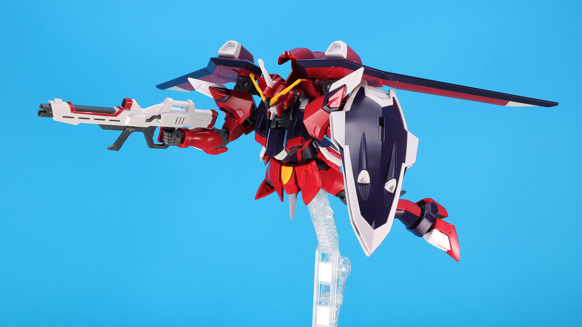 機体の特性上飛行するポーズが似合います