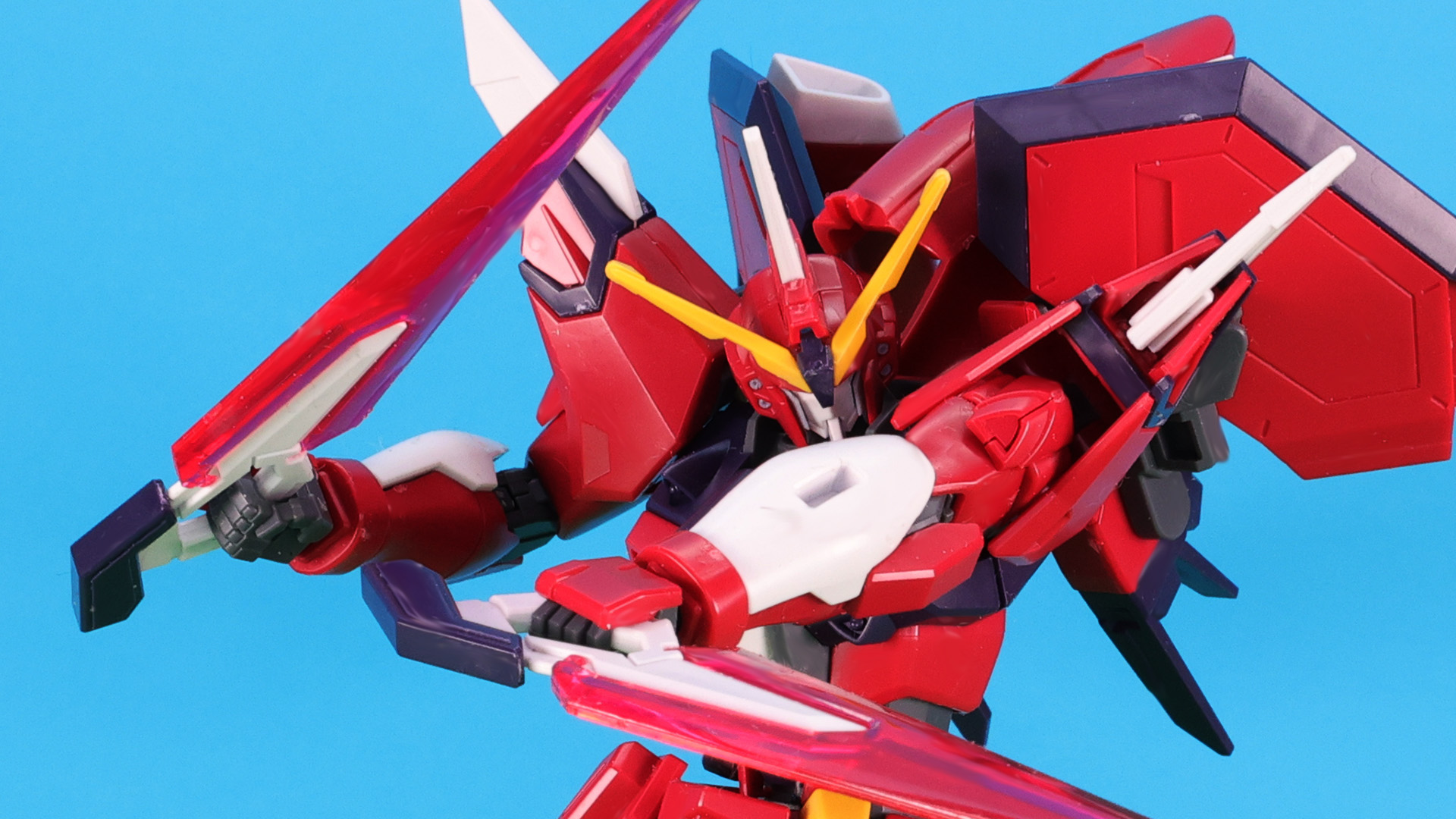 ビームサーベル的にも使えるブーメランがジャスティスガンダム系列を感じさせる！