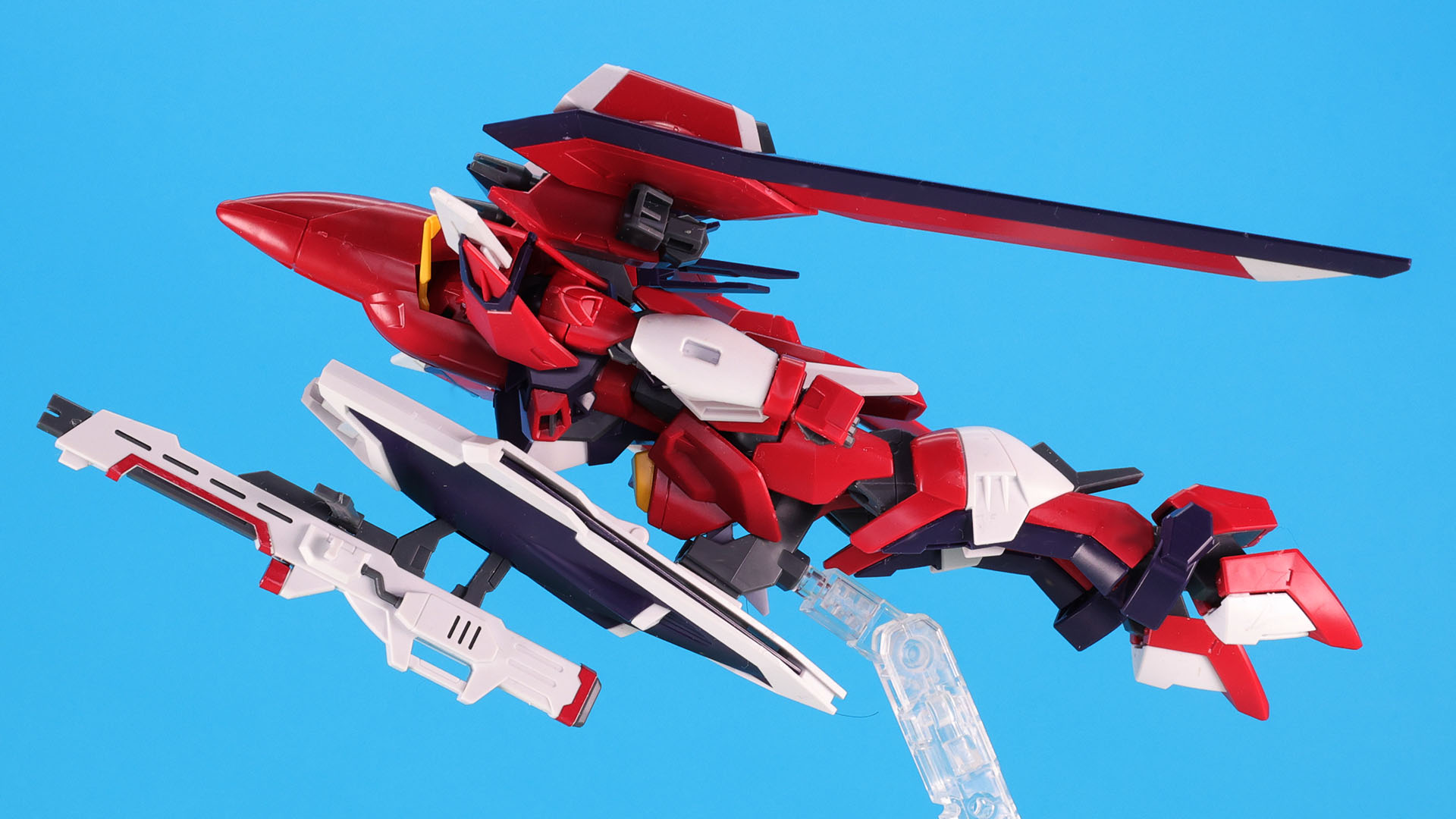 シールドにはビームライフルをマウントします