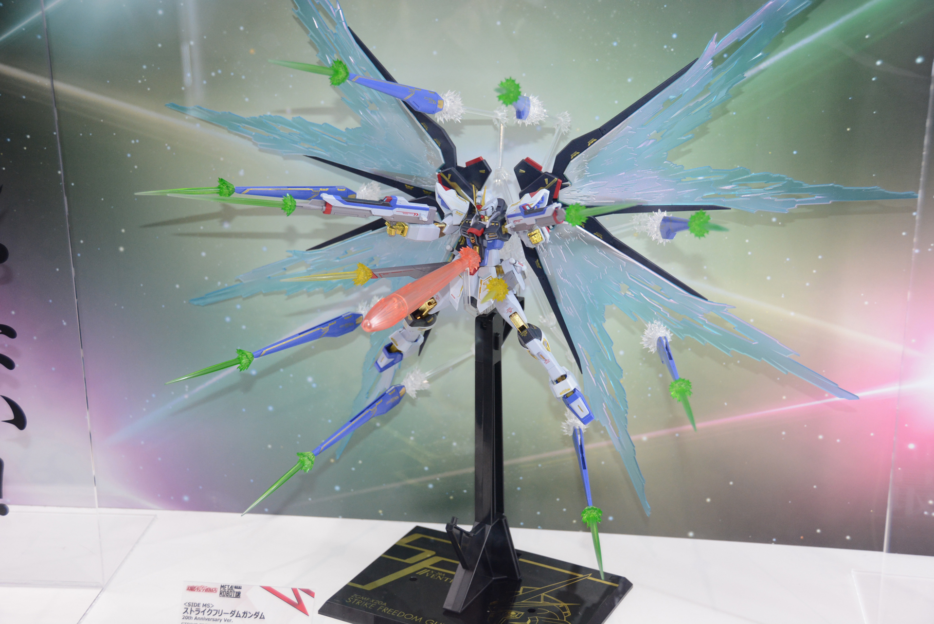 劇中の様々な場面をフィギュアで再現、印象的なセリフも記憶を刺激する