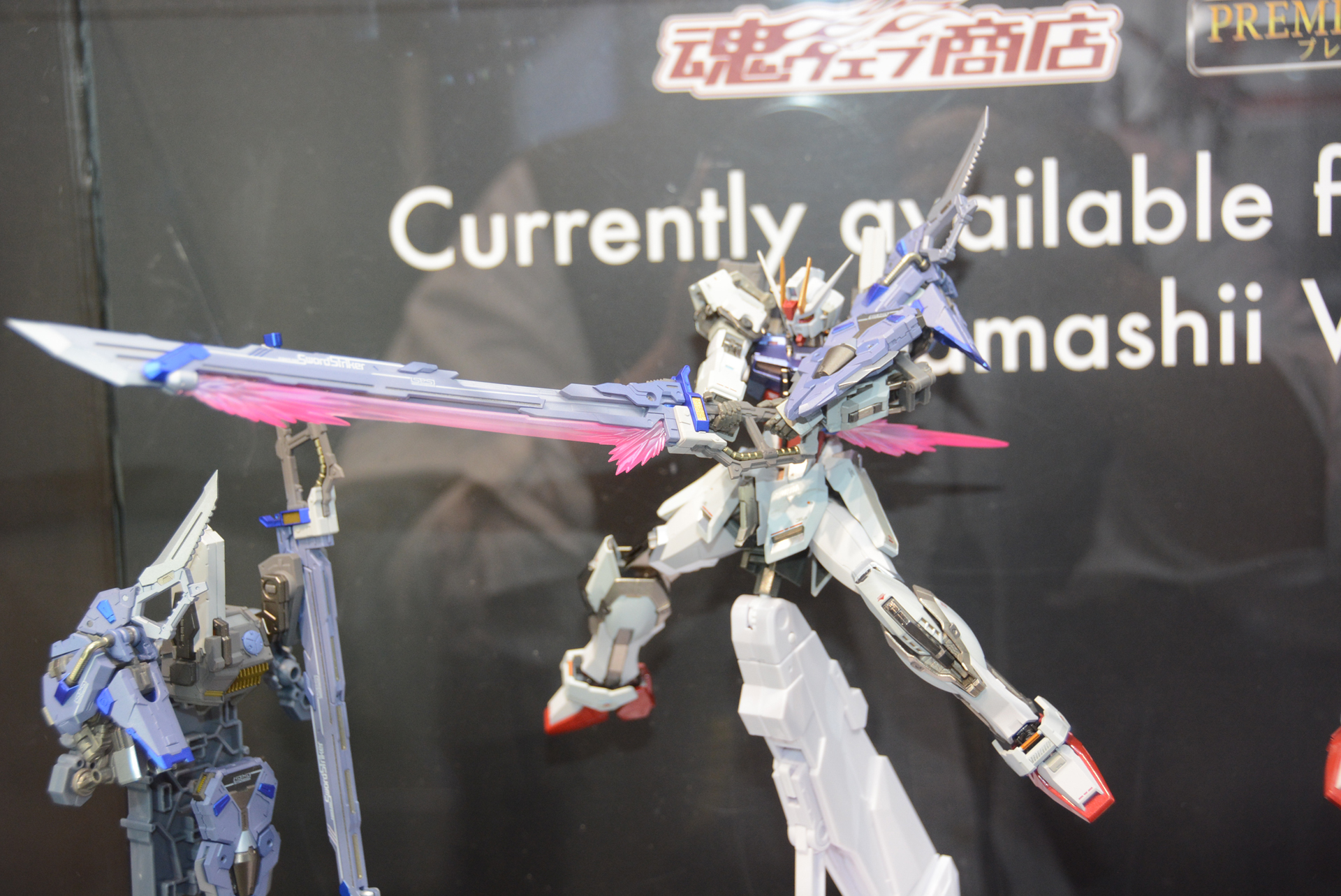 劇中の様々な場面をフィギュアで再現