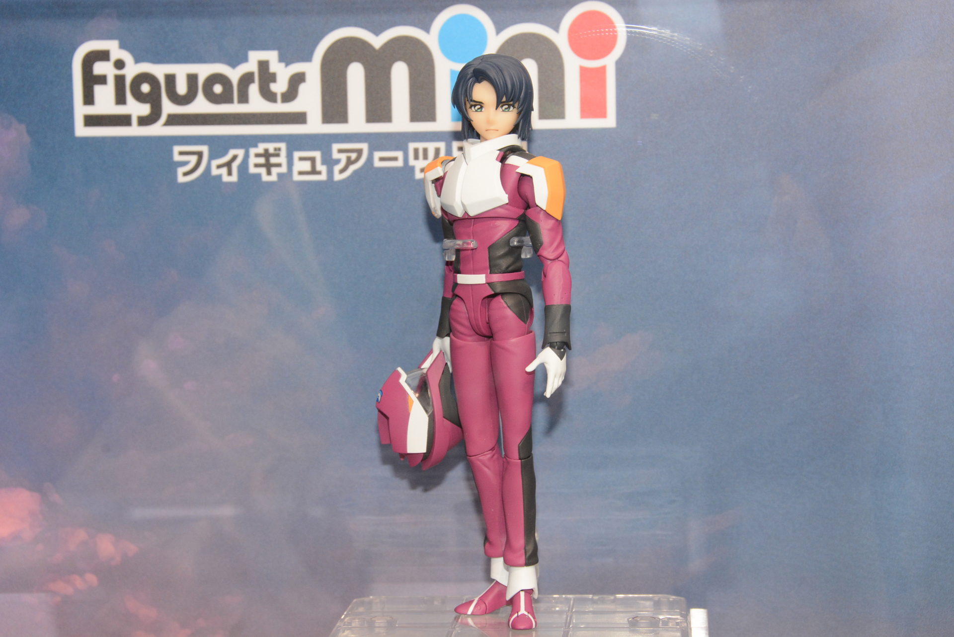 フィギュア関連商品も見逃せない