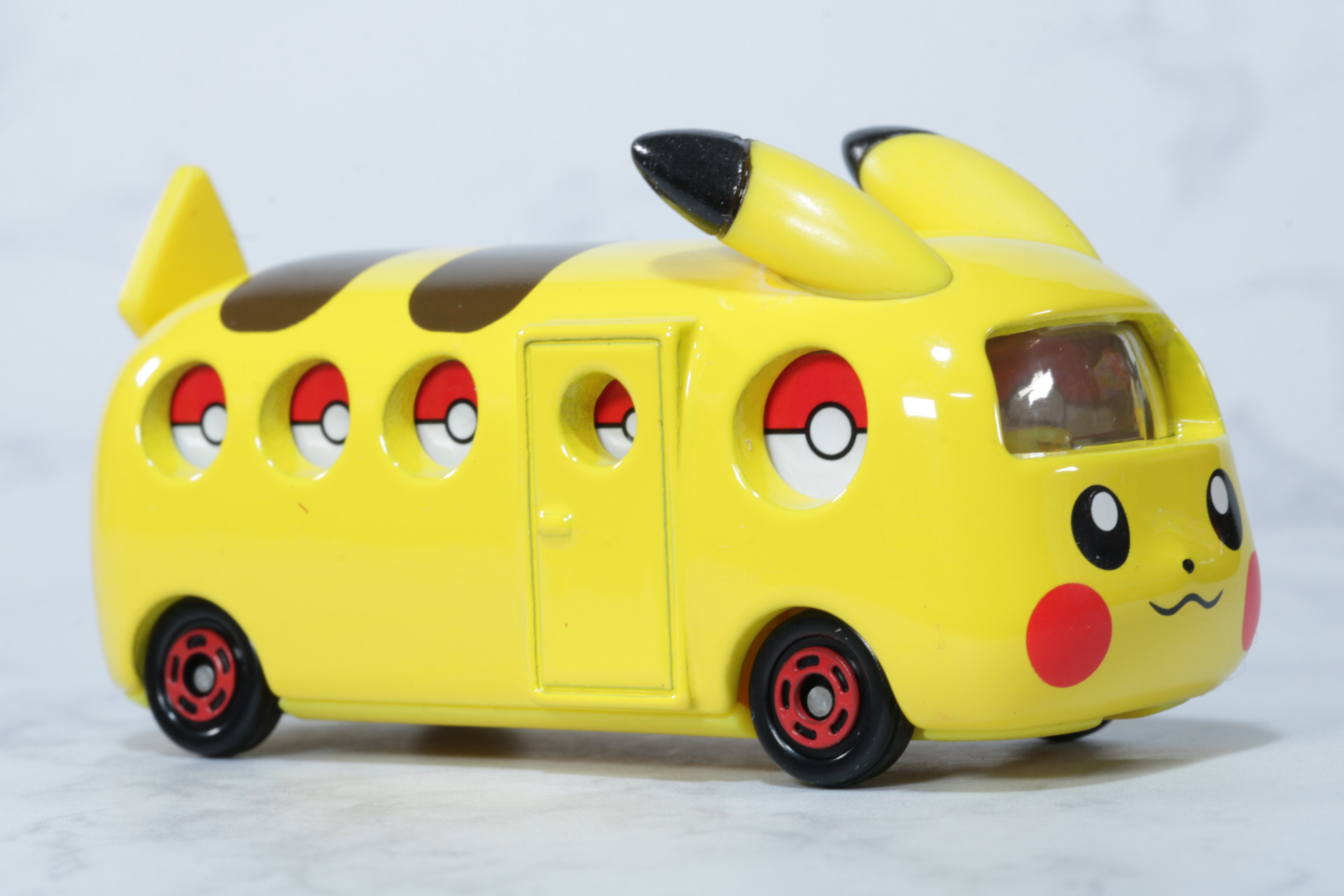 「でんこうせっか」のようにすいすい進む